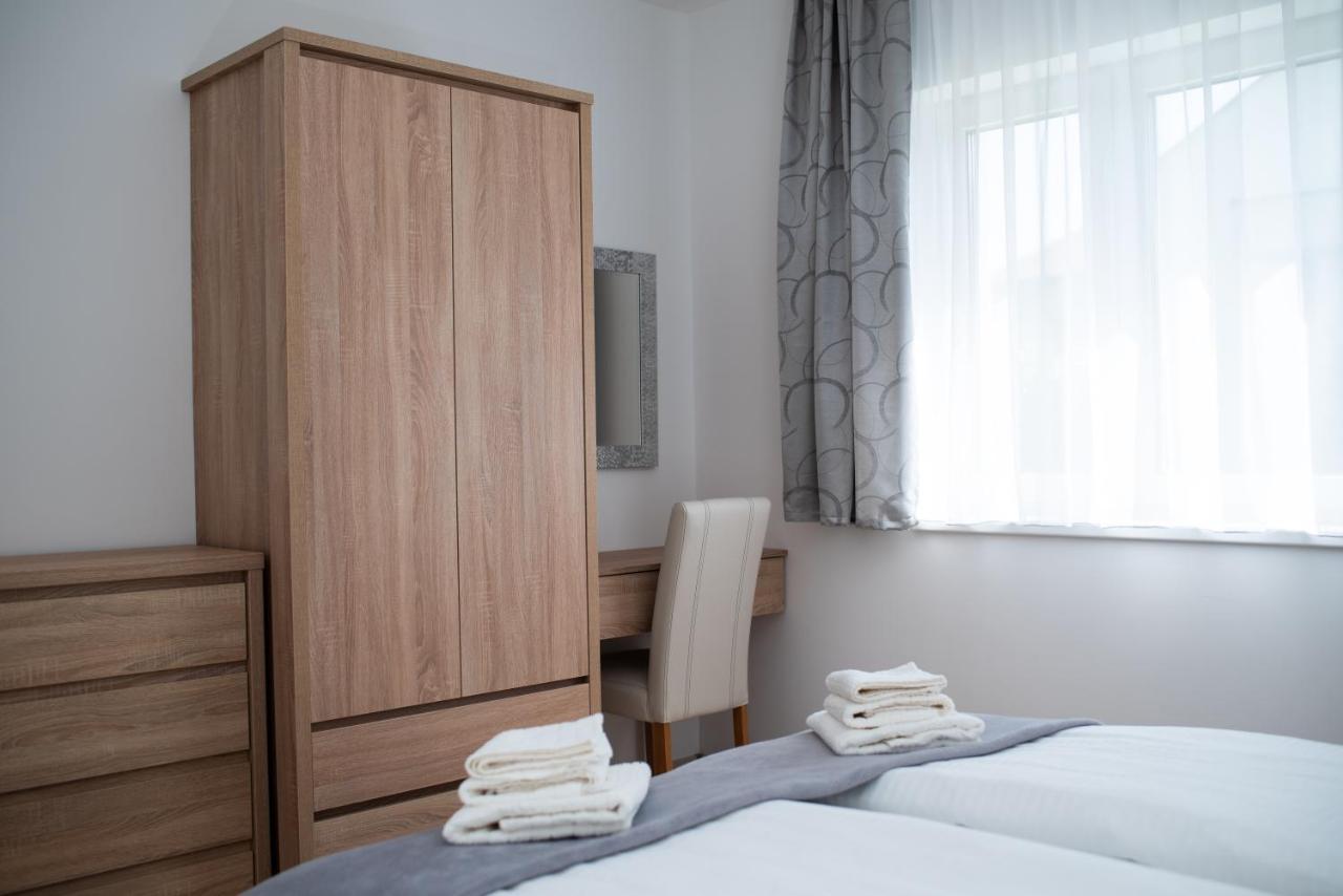 Twins Apartman Хевиз Экстерьер фото